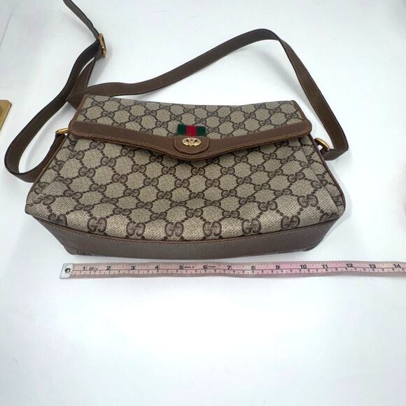 Gucci Vintage‎ GG Monogram Supreme Sherry Line Flap Adjustable Crossbody Bag - Picture 14 of 16